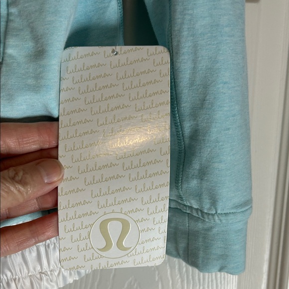 Lululemon All Good Pullover Women's Light Green Hoodie Size 8 - Picture 4 of 12